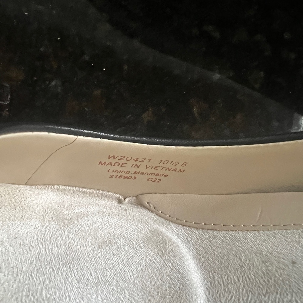 Cole Haan black leather pumps sz 10.5 - Picture 3 of 8